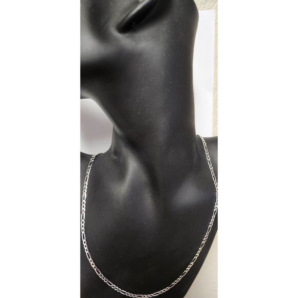 18 inch Solid .925 Sterling Silver Figaro Chain - Picture 4 of 5